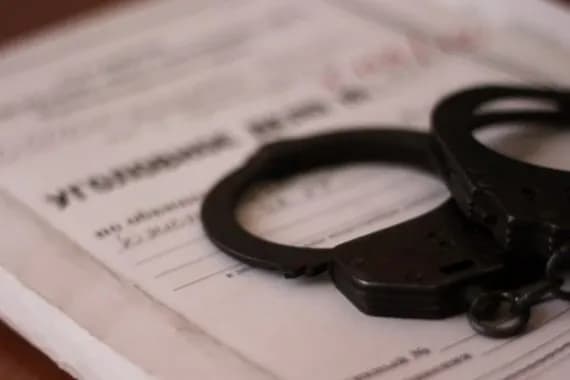 Брянские студенты проведут в колонии более 10 лет за наркоторговлю