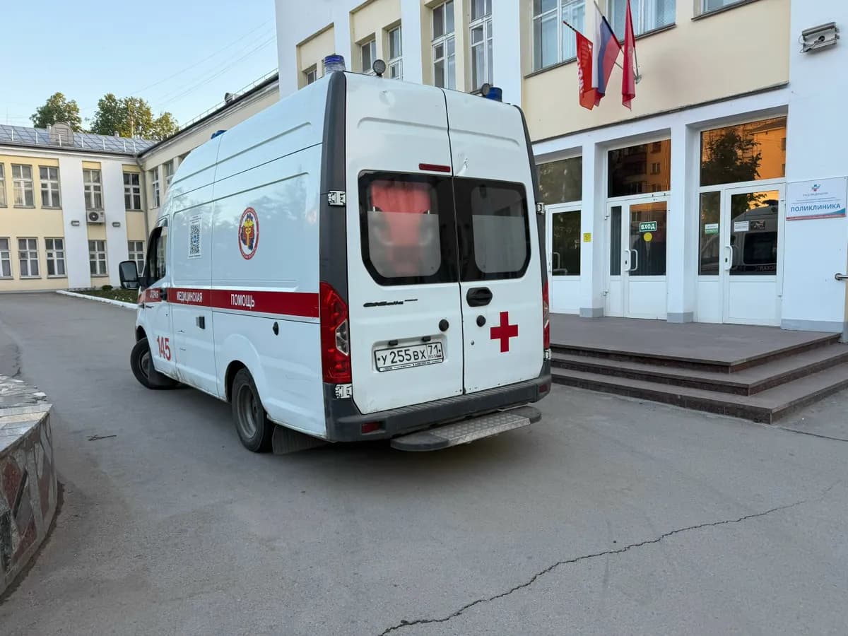 Брянским докторам Андрею Дмитракову и Валерию Моисеенкову присвоено почетное звание «Заслуженный врач Российской Федерации»