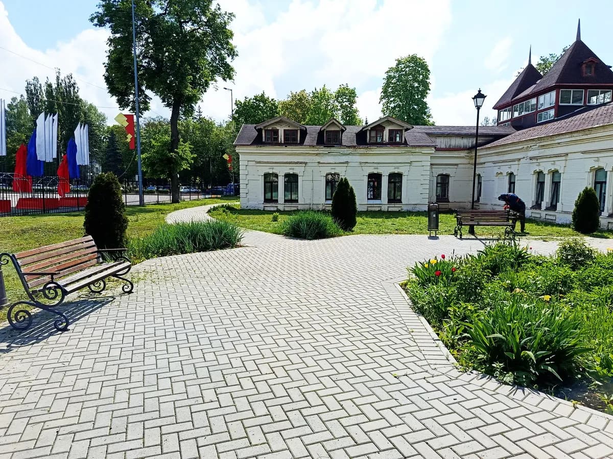 Брянские культурные учреждения взялись за наведения порядка на своих территориях