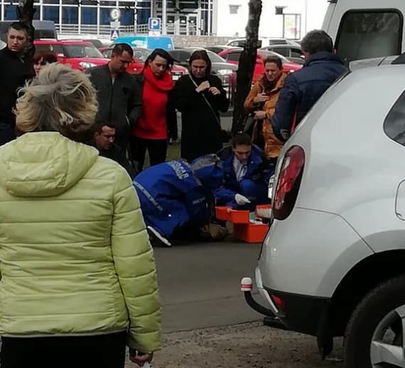 Возле ТРЦ «БУМ-сити» в Брянске сбили парня
