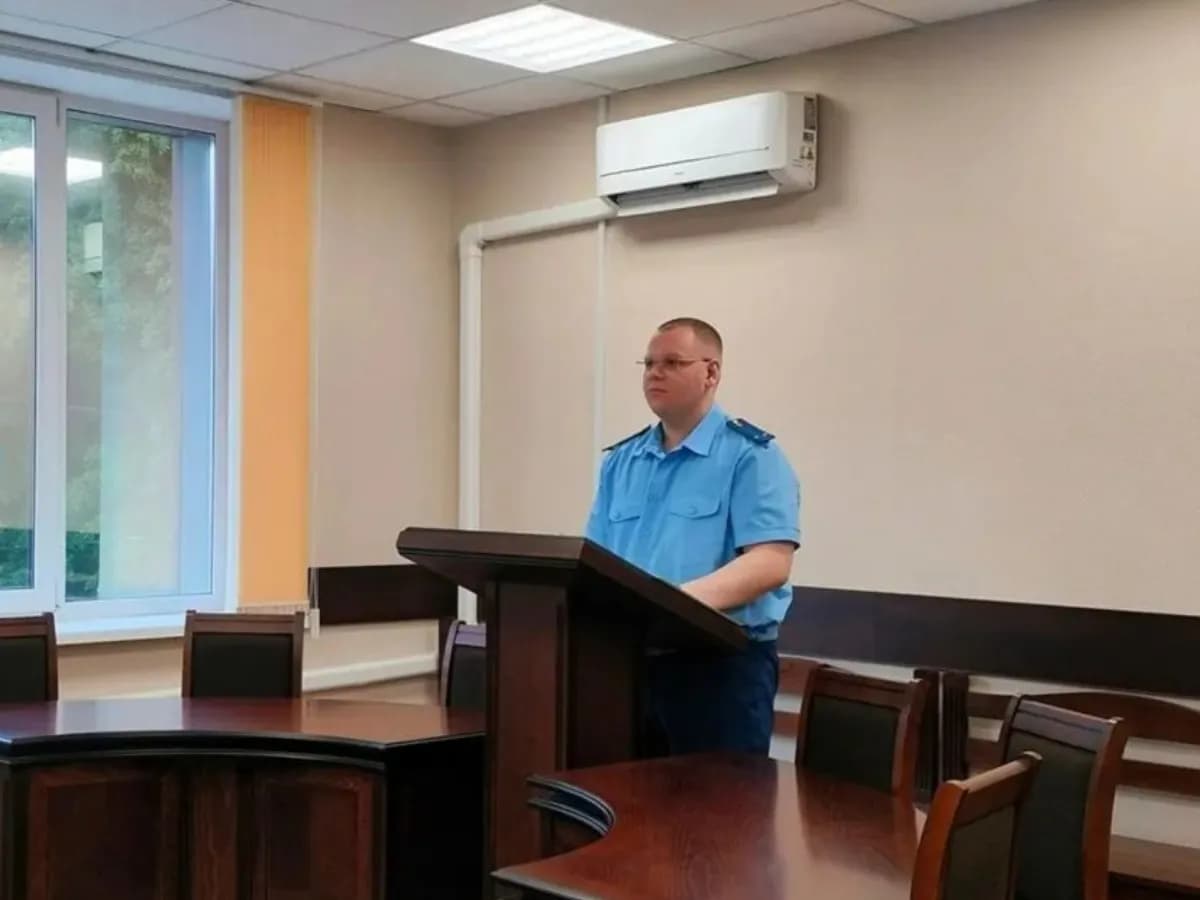 В Брянске суд признал недействительными контракты на ремонт школьного ограждения