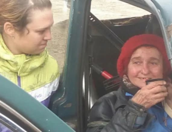 Пропавшую брянскую пенсионерку нашли живой после 14 часов поисков