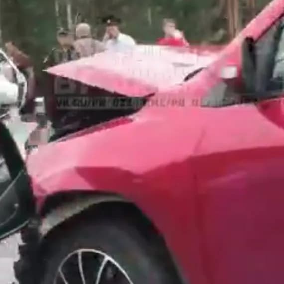 Под Брянском врезавшаяся в скорую помощь оказалась 50-летняя автоледи