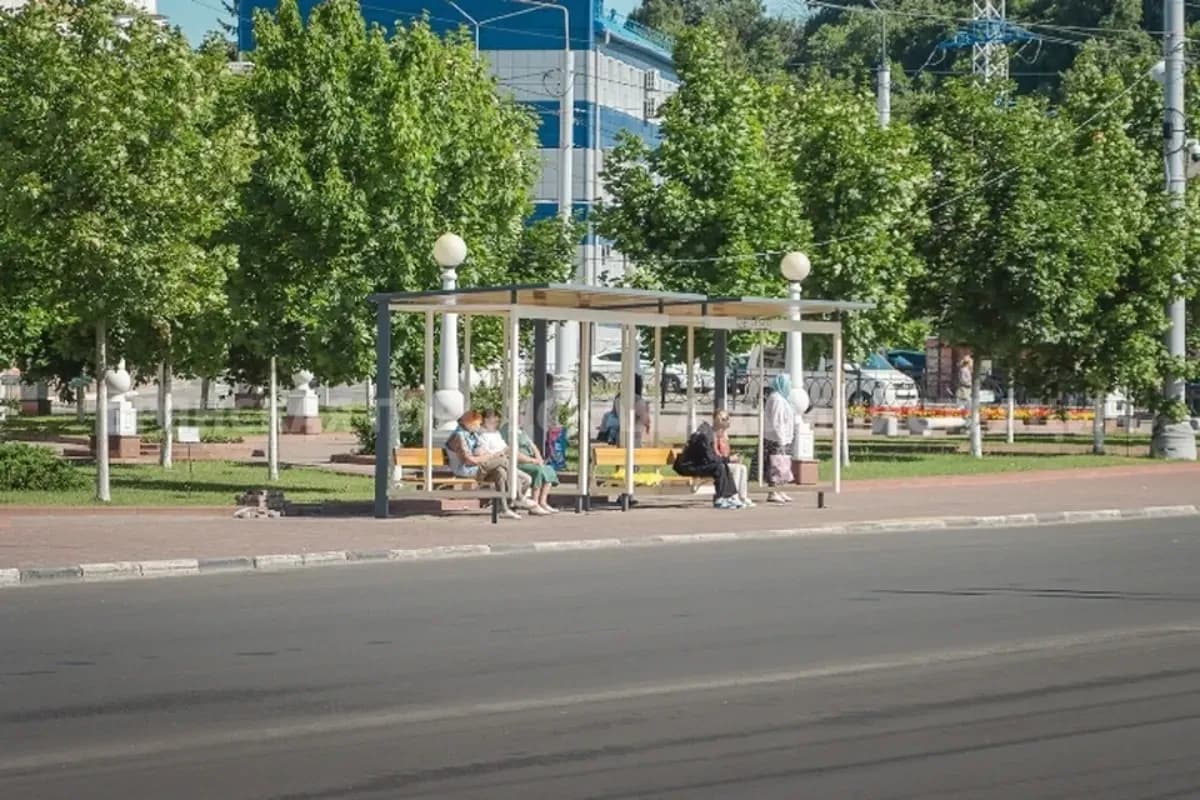 На Калинина появились современные остановки