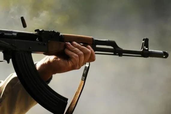 В Клинцах Брянской области три человека атаковали войсковую часть 12721
