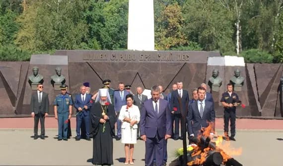 Игорь Щёголев принял участие в церемонии посвящения брянских ребят в юнармейцы