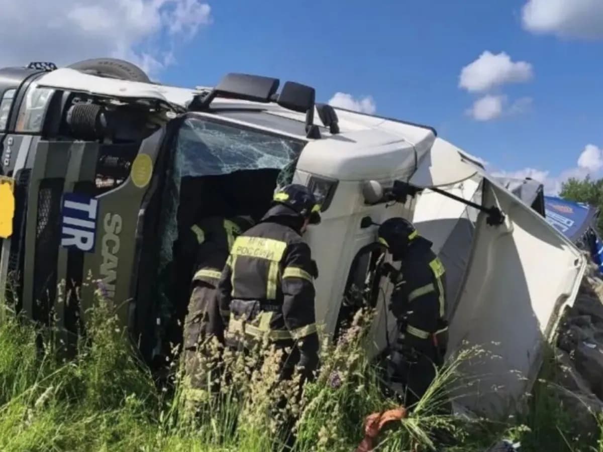 В Клинцовском районе спасатели деблокировали пострадавшего после ДТП