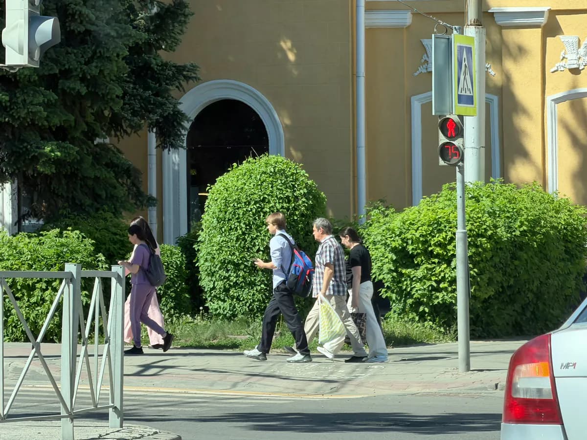 Одно простое упражнение помогает успокоить сердцебиение и тревогу: занимает пару минут, а делать можно где угодно